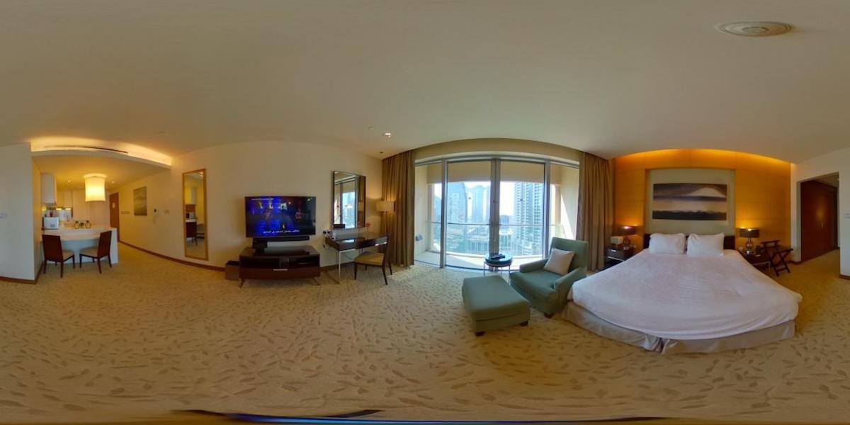 Apartment Partial Burjkhalifa View From Balcony In Mall-studio King Bed *